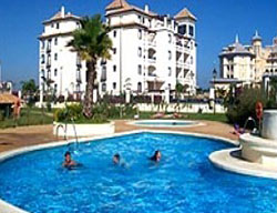 Apartamentos Leo Marina