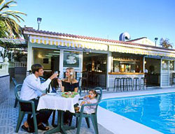 Apartamentos Villas Macaro