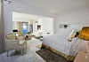 Hotel Andromeda Suites
