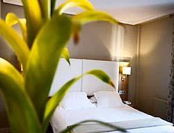 Hotel Arcea Los Lagos