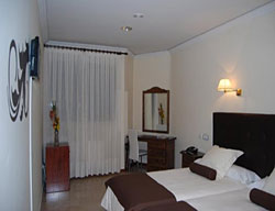 Hotel Emperatriz III