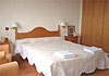 Hotel Rural Els Pins De Prenafeta